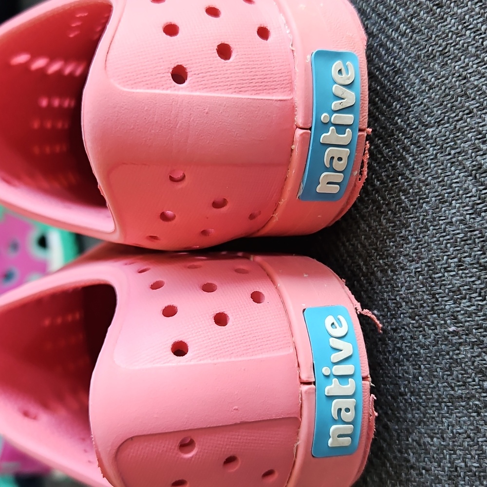 Two Pair Of Kids Water Shoes - Keen and Native - Picture 13 of 13